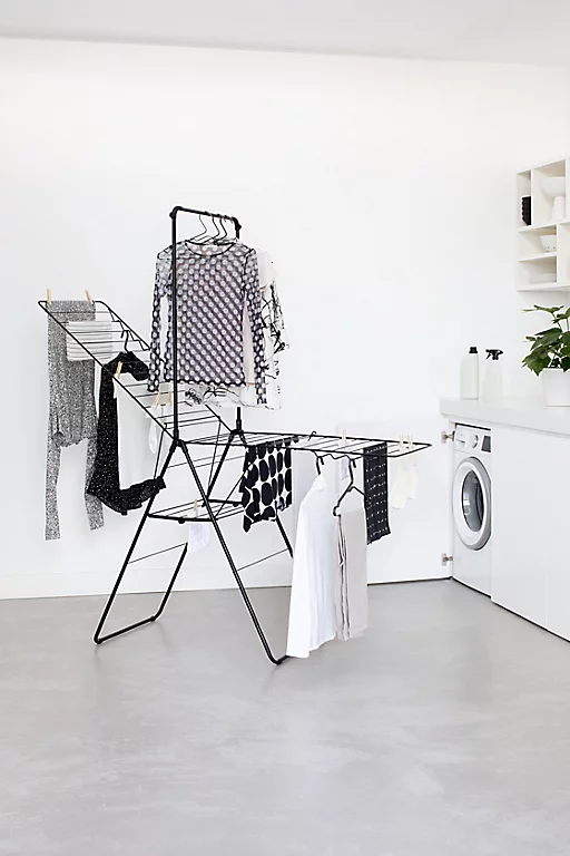 Castorama Étendoir à Linge 25 M Brabantia Hangon Avec Portant à Cintre Coloris Noir 3 Castorama Étendoir à Linge 25 M Brabantia Hangon Avec Portant à Cintre Coloris Noir